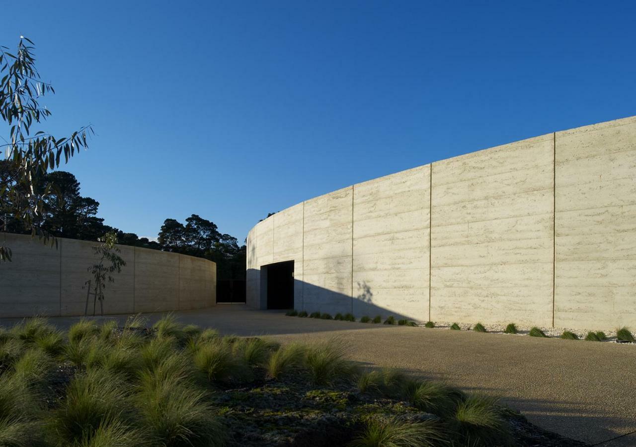 Port Phillip Estate Hotel Red Hill South Exterior photo